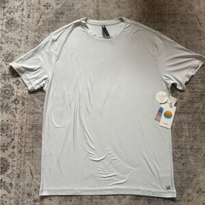 NWT Vuori Strato Tech Tee